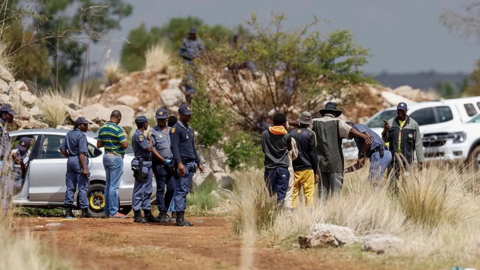 South Africa Cuts Off Supplies to 4,000 Illegal Miners Underground in Standoff