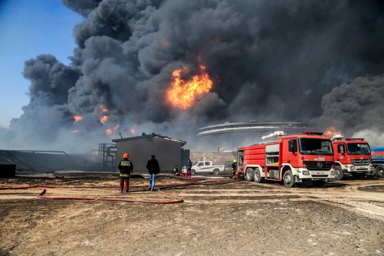 Armed Clashes in Libya Spark Oil Refinery Fires Amid Urban Violence