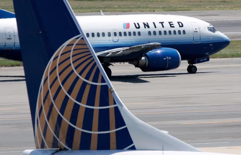 Body Found in United Airlines Landing Gear After Hawaii Flight