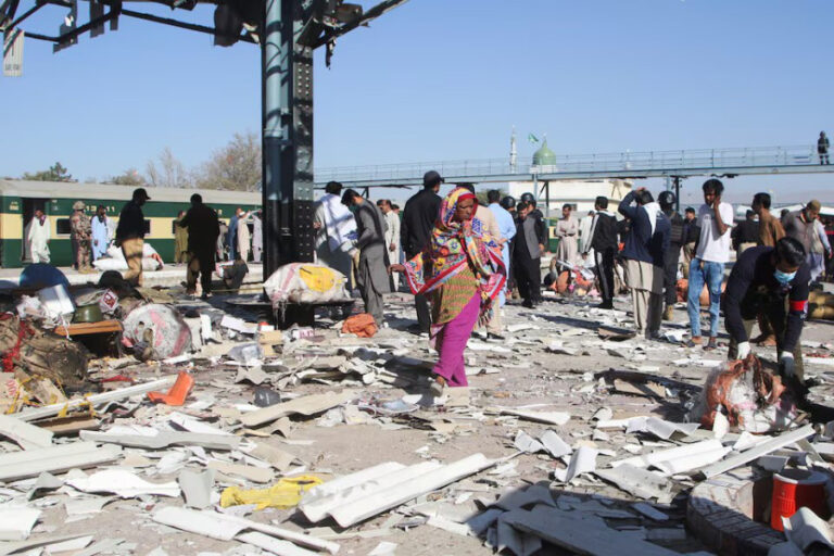 Pakistan Taliban Kill 16 Security Personnel in South Waziristan Attack