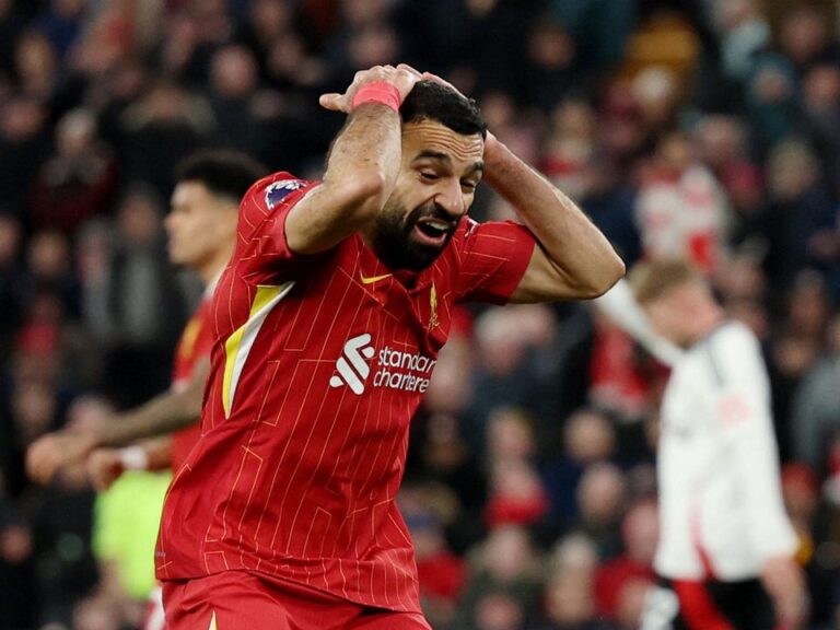 Ten-Man Liverpool Fight Back Twice in Dramatic 2-2 Draw with Fulham