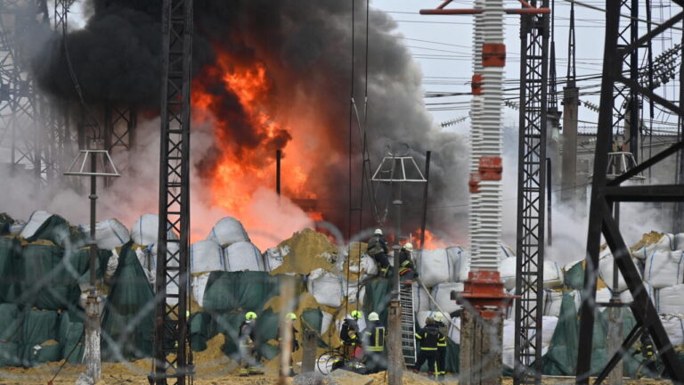 Russia Launches Massive Strike on Ukraine’s Power Infrastructure