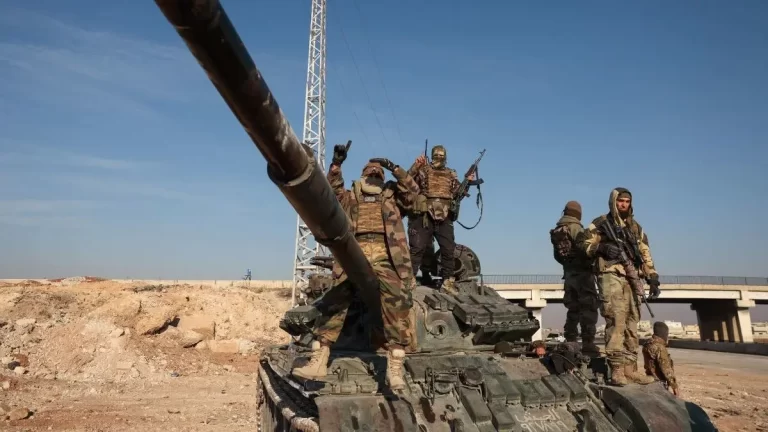 Syrian Rebels Advance Close to Hama City, Piling Pressure on Assad and His Allies