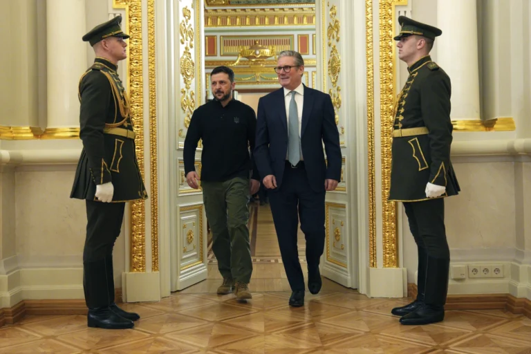 UK Prime Minister Starmer Signs Historic 100-Year Partnership with Ukraine in Kyiv