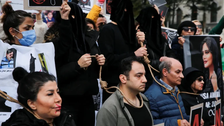 UN Reports 901 Executions in Iran in 2024, Including 31 Women