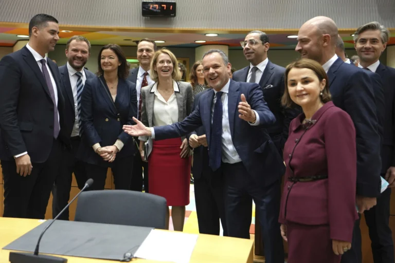 EU Expands Sanctions on Russia, Targeting Shadow Fleet and Foreign Suppliers