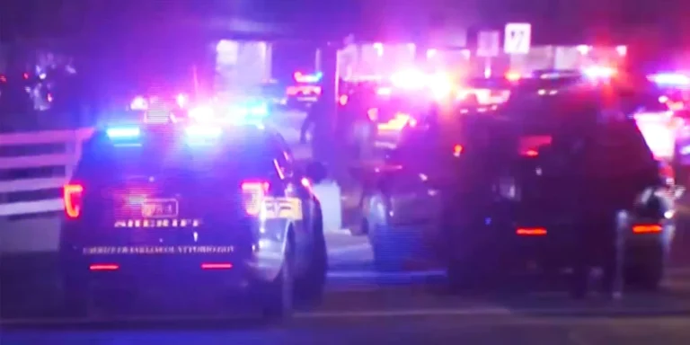 Manhunt Underway After 1 Dead in Ohio Warehouse Shooting 