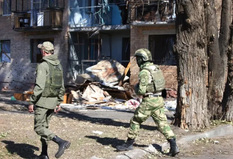 Ukrainian Airstrike Hits Russian Command Post in Kursk, Causing ‘Significant Damage’ 