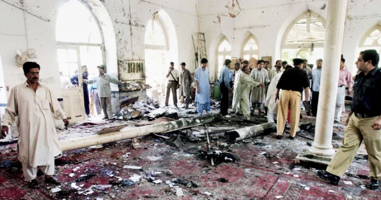 Suicide Bombing at Taliban-Linked Pakistani Seminary Kills 6, Injures 20