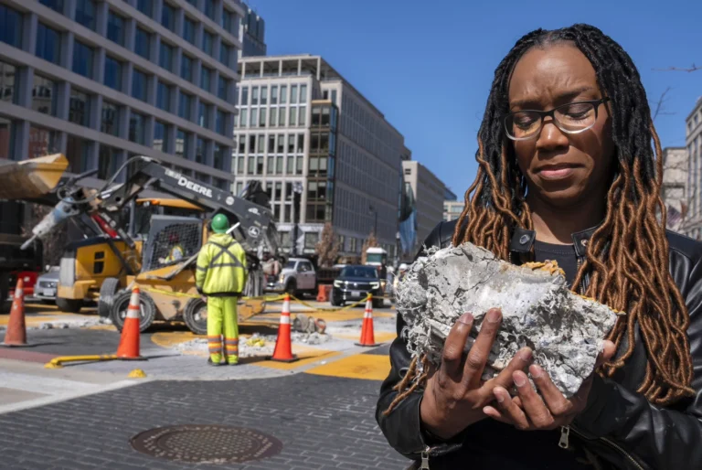 DC Begins Removal of ‘Black Lives Matter’ Plaza Near White House Amid Political Pressure