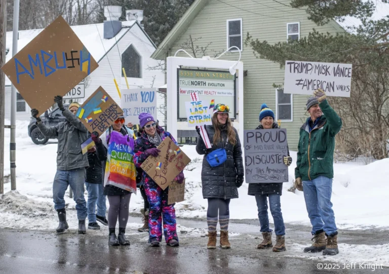 Crowds Protest at Vermont Ski Resort Over JD Vance’s Planned Vacation After Ukraine Debate