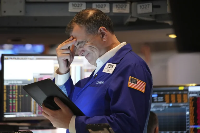 Stock Markets Plummet Ahead of Trump’s ‘Liberation Day’ Amid Global Economic Uncertainty