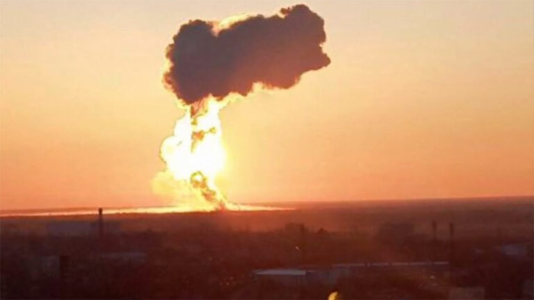 Ukraine Strikes Russian Strategic Bomber Airfield, Triggering Massive Explosion