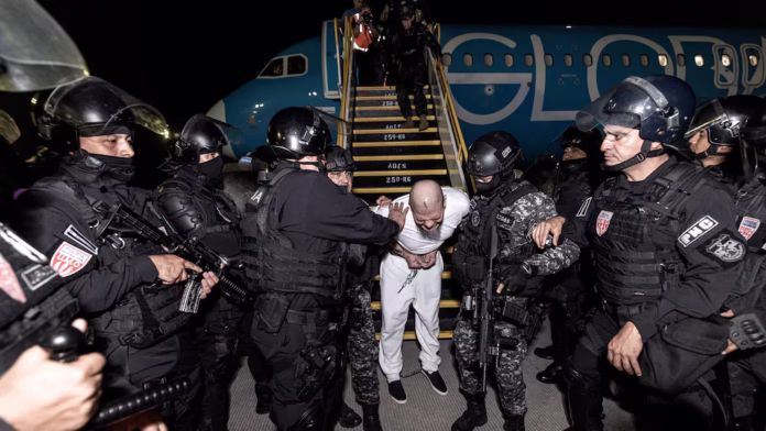salvador-deported-1-rt-gmh-250316_1742155090181_hpMain_16x9