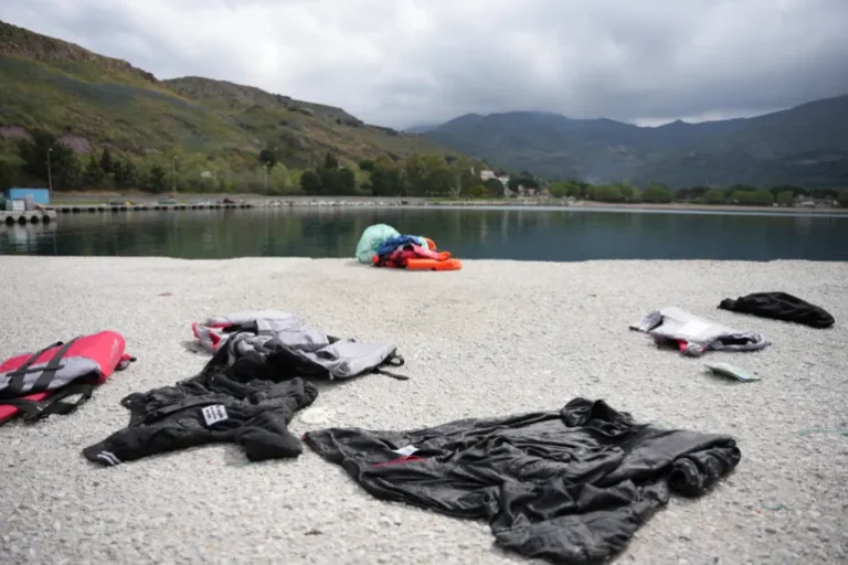 At Least 16 Dead as Refugee Boats Sink Between Turkiye and Greece