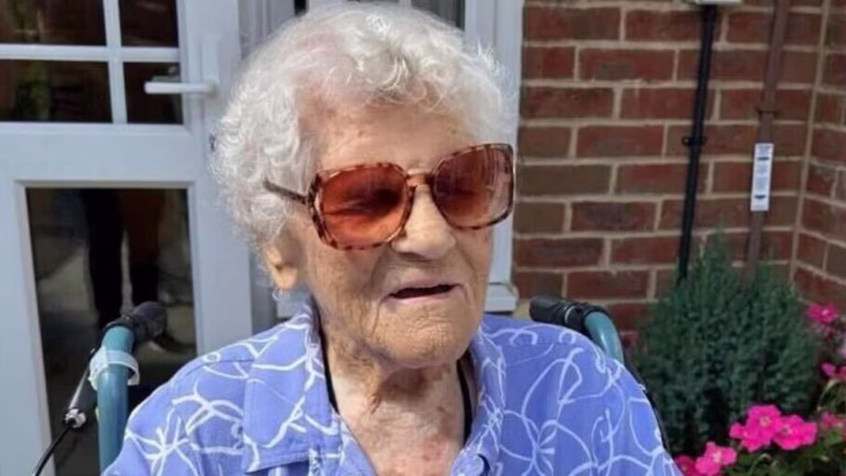  British Woman Becomes World’s Oldest Living Person at 115, Credits Her Longevity to Staying Calm and Doing What She Likes