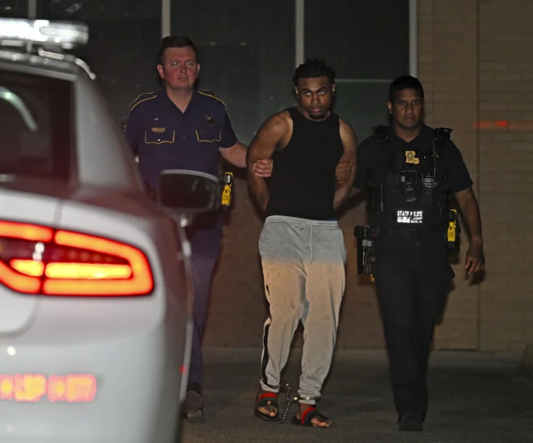  8 of 10 New Orleans Jailbreak Inmates Recaptured as Manhunt Continues for Remaining Fugitives