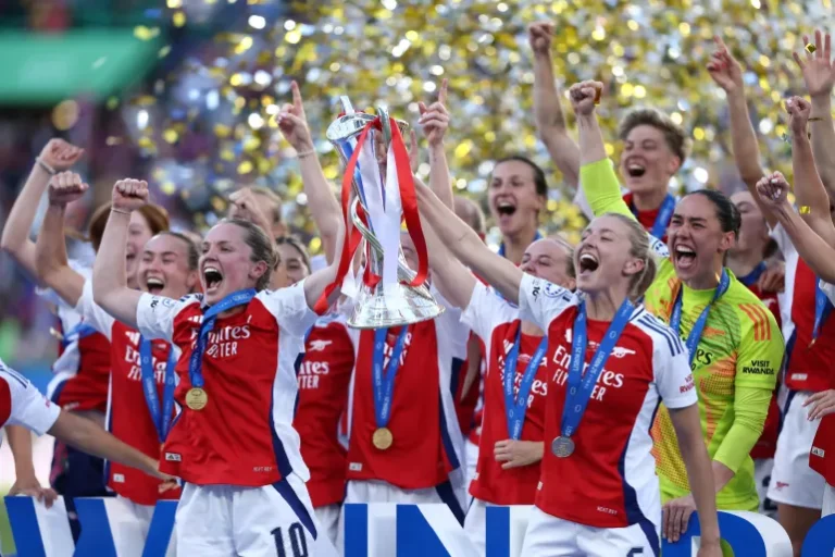  Arsenal Stun Barcelona to Win UEFA Women’s Champions League in Historic Upset