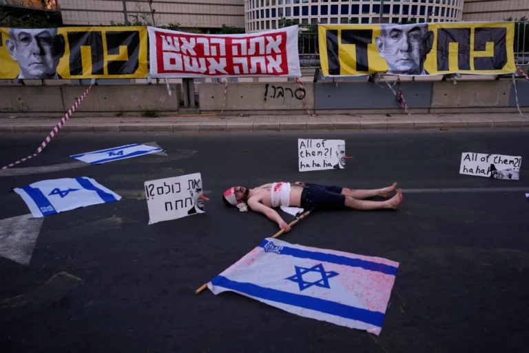  Hamas Seeks Changes to U.S. Ceasefire Deal as Gaza Aid Crisis Deepens and Israeli Strikes Kill 60