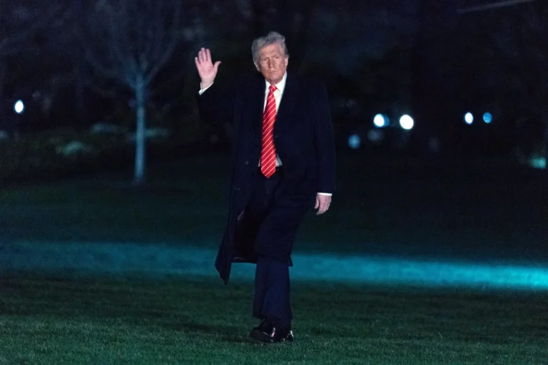 Trump to Sign Executive Order Slashing Prescription Drug Costs With ‘Most Favored Nation’ Pricing Policy