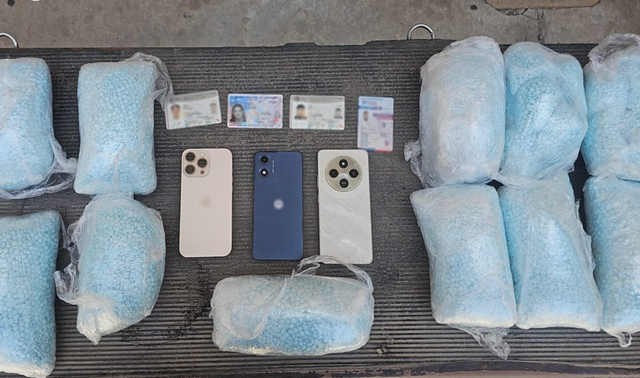 American Among 3 Arrested After High-Speed Chase Leads to 110,000 Fentanyl Pill Seizure in Mexico