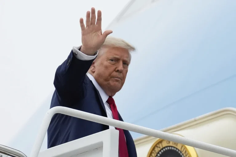 Trump First Sitting President in 116 Years Not Invited to NAACP Convention