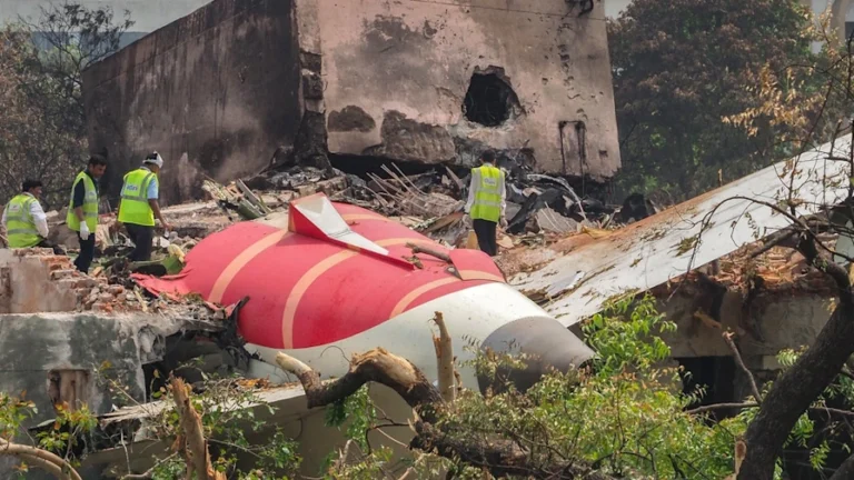  Helicopter Crash in India’s Uttarakhand Kills 7 Hindu Pilgrims Amid Ongoing Safety Concerns
