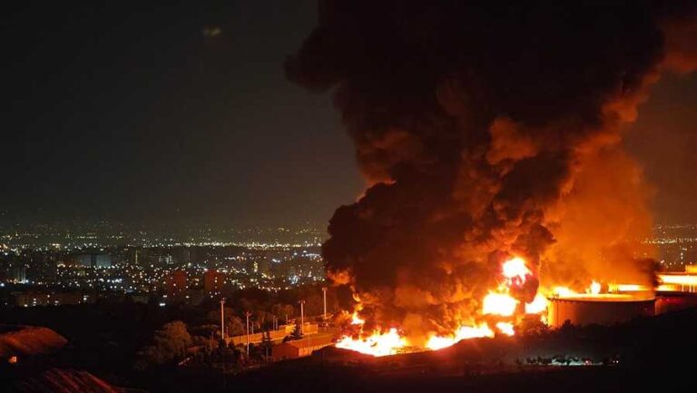 Israel Raises Death Toll to 10 From Iranian Missile Strikes, Airspace Remains Closed for Third Day