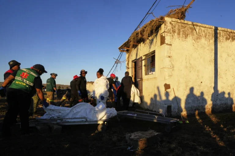 Death Toll in South Africa Floods Climbs to 86 as Rescuers Continue Search for Missing