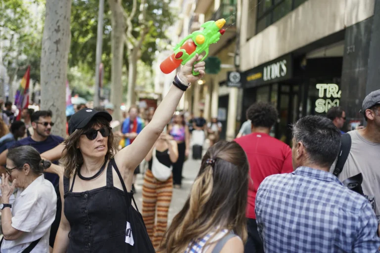 Spaniards Squirt Tourists with Water Guns in Growing Revolt Against Mass Tourism in Barcelona and Mallorca