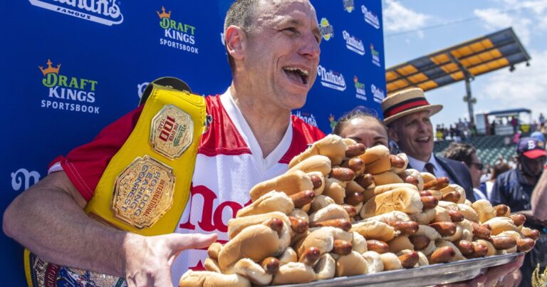 Joey Chestnut Devours 71 Hot Dogs to Reclaim Nathan’s Famous Eating Title in Coney Island