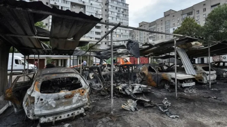Five Dead as Ukraine, Russia Exchange Escalating Drone Strikes Amid Ongoing Conflict