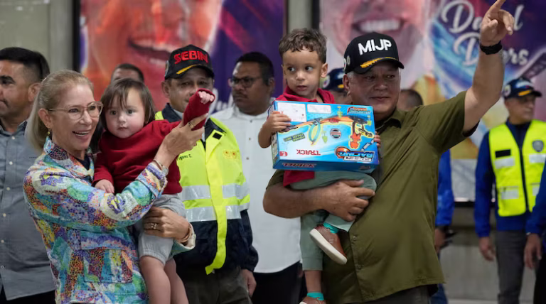 Venezuela Releases 10 Jailed Americans in Three-Nation Deal Involving El Salvador Migrants