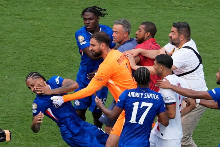 PHOTOS: Club World Cup Final Erupts in Chaos as PSG’s Luis Enrique Slaps Chelsea’s João Pedro After Defeat