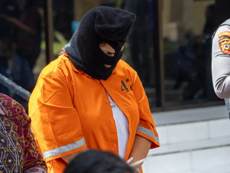 Peruvian Woman Caught Smuggling Cocaine and Ecstasy in Sex Toy