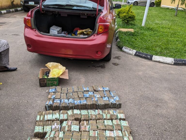 Police, DSS Arrest Suspected Vote Buyer With N25.9m Ahead Of Elections in Kaduna, Nigeria