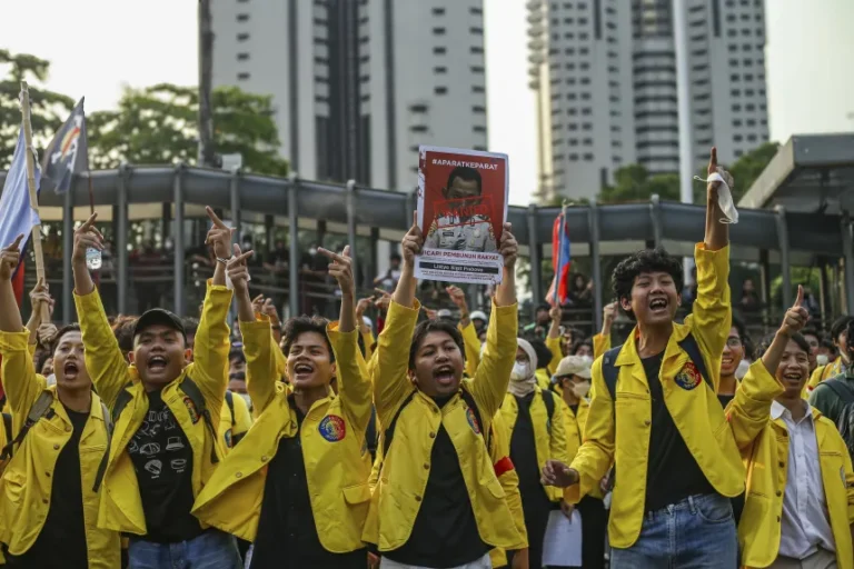 Tensions surge across Indonesia as protests against police spread to multiple cities