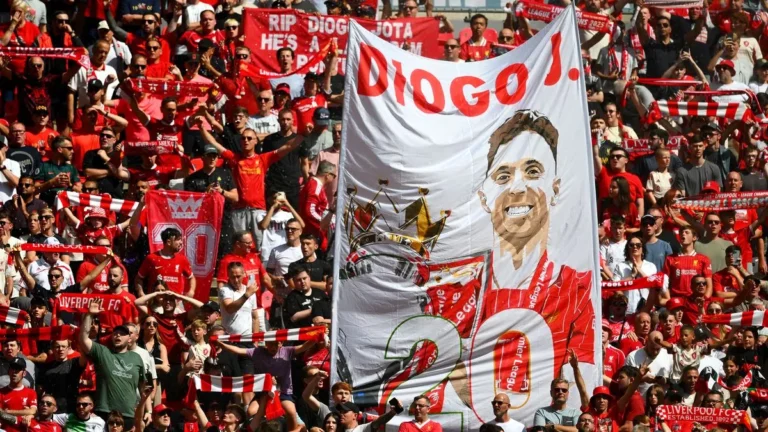 Liverpool Pays Emotional Tribute to Diogo Jota in Premier League Curtain-Raiser
