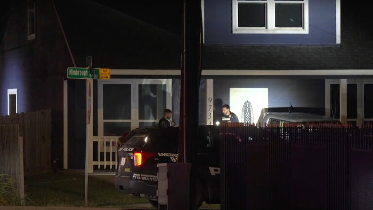 11-year-old fatally shot after ringing doorbell and running from Houston home
