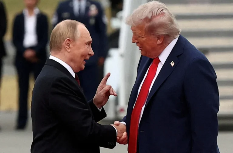 Trump urges NATO to cut off Russian oil, threatens 50% to 100% tariffs on China
