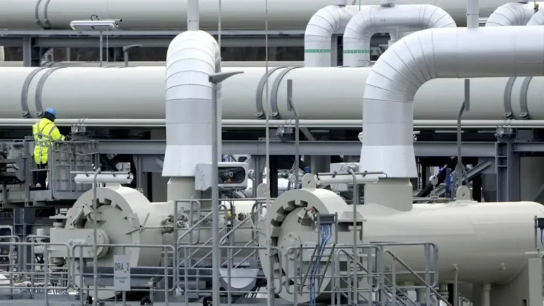 EU fast-tracks Russian gas phase-out in new sanctions package