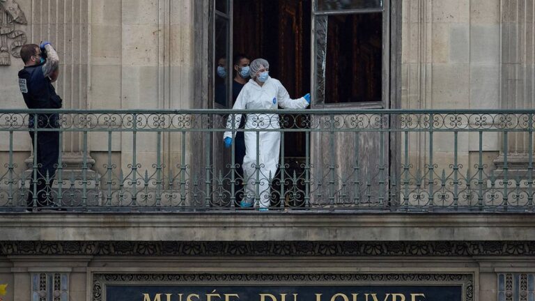  5 more arrested in $102 million Louvre jewel heist as stolen French Crown Jewels remain missing
