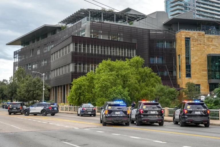 1 Injured, Suspect Arrested After Shooting Inside Austin Central Library-AP