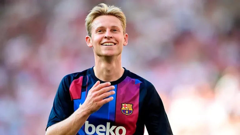 Frenkie de Jong signs new Barcelona contract through 2029