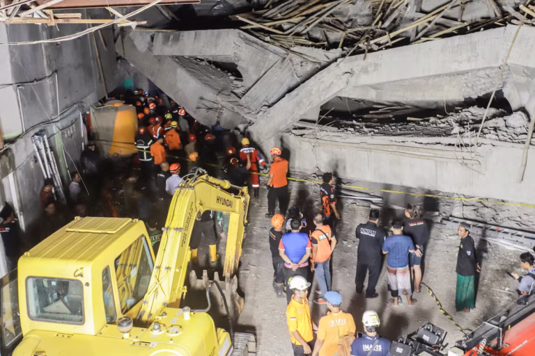 Death Toll Rises to 37 in Indonesia Boarding School Collapse as Rescuers Search for Missing Students
