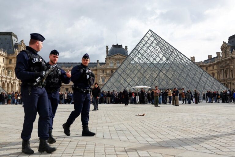 French Police Expand Investigation into Louvre Jewel Heist with Four New Arrests