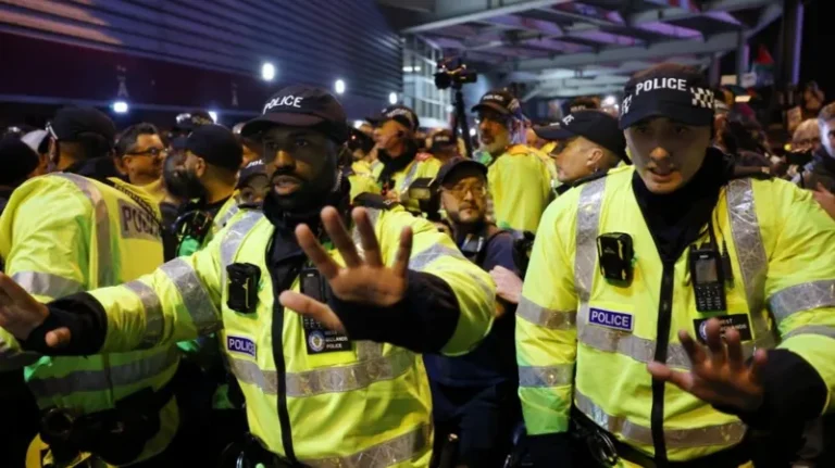 UK police arrest 10 at Europa League clash between Aston Villa and Maccabi Tel Aviv