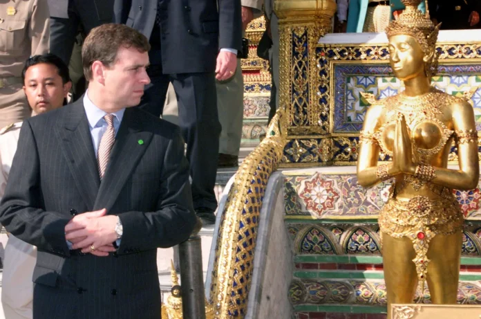 Andrew visiting-bangkoks-grand-palace-114537728