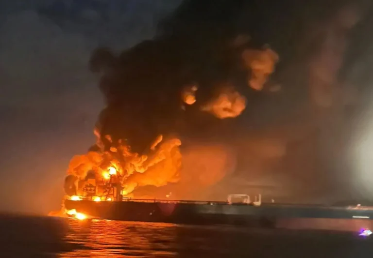 Blasts Hit Sanctioned Tankers Off Turkey’s Coast, Rescues Underway as Russian Shadow Fleet Vessels Burn