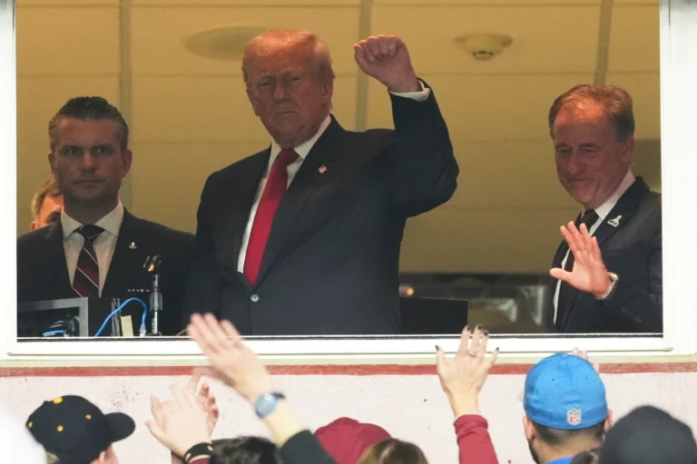 Donald Trump booed as first sitting U.S. president to attend a regular-season NFL game since 1978